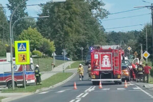 Zderzenie dwóch samochodów na DK52 w Barwałdzie Dolnym