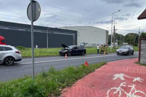 Kolizja trzech pojazdów na DK52 przy ul. Piłsudskiego w Wadowicach
