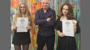 Ola Piontek i Karolina Pasieka, laureatki ogólnopolskiego konkursu literackiego LIPA związane z Wadowitą.