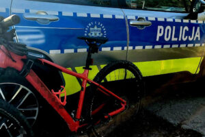 Policjanci z Wadowic odzyskali skradziony rower o wartości 1500 złotych.